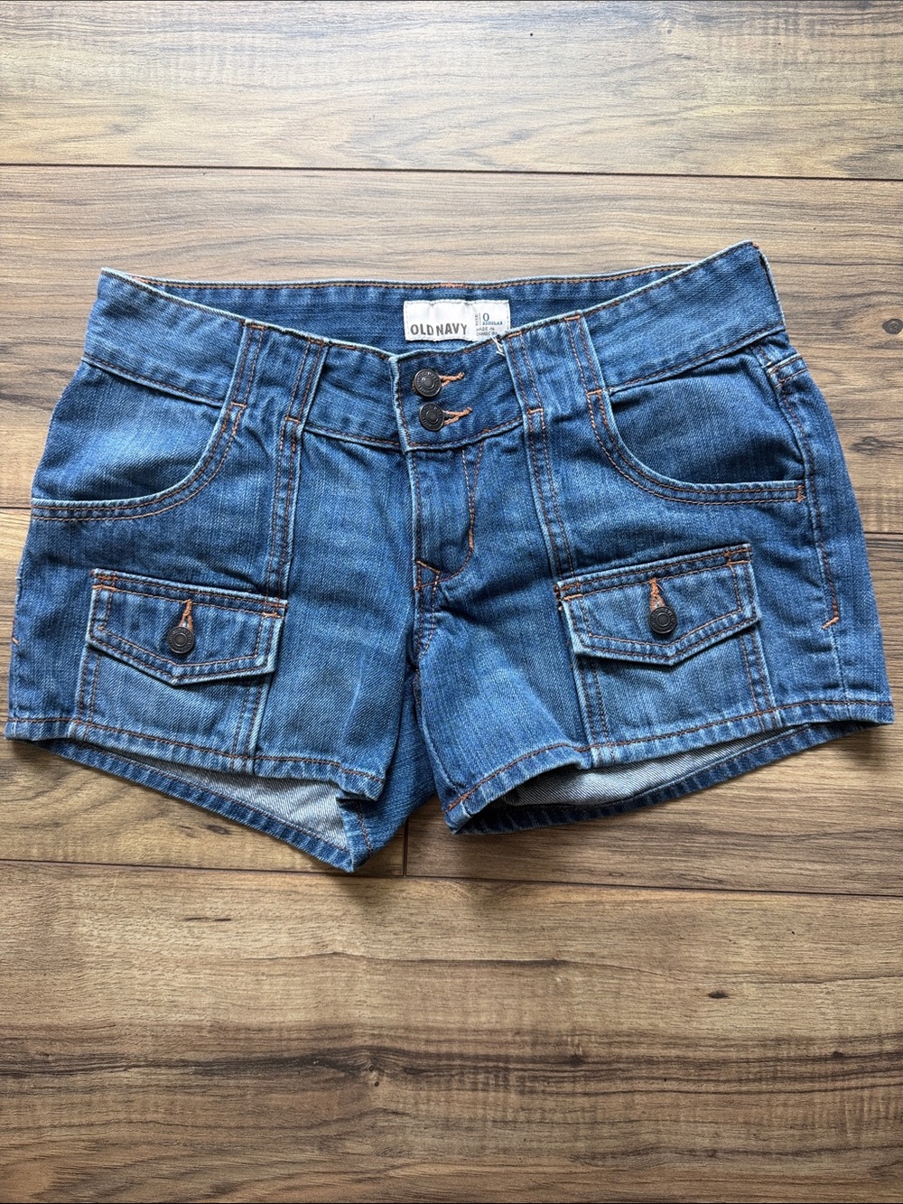 Old Navy Women's Blue Denim Cargo-Style Jean Shorts Size 0 Regular